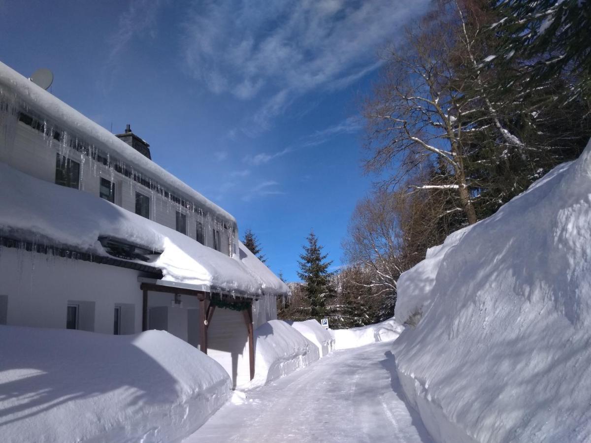 Greizer Kammhuette Gaststaette & Pension Klingenthal Extérieur photo